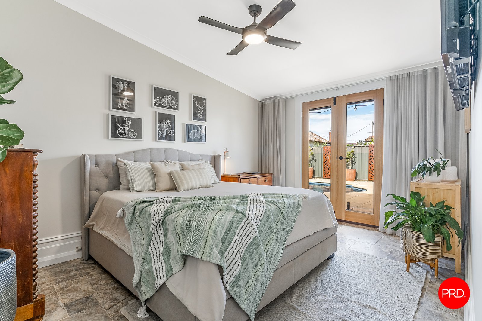 19 Moore Street ROCHESTER 12