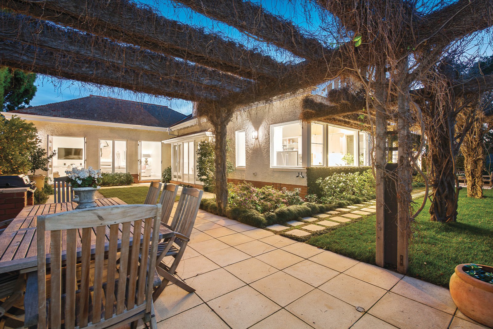 19 Moorhouse Street, Armadale, VIC