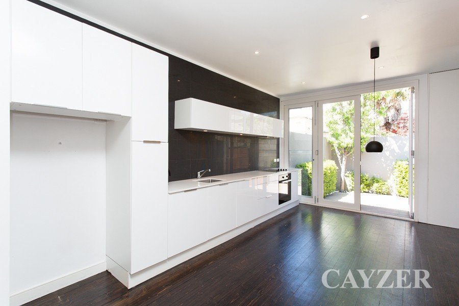 Gallery: 19 Mountain Street