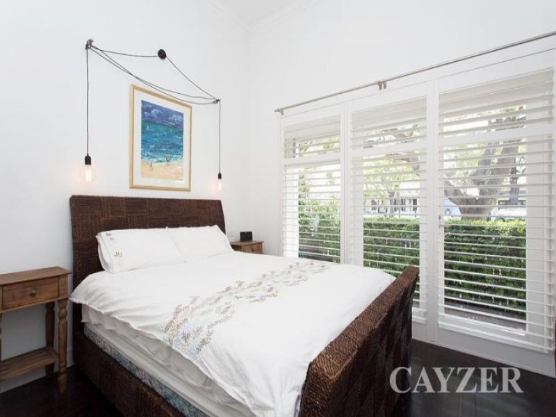 Gallery: 19 Mountain Street