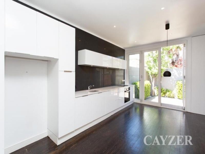 Gallery: 19 Mountain Street