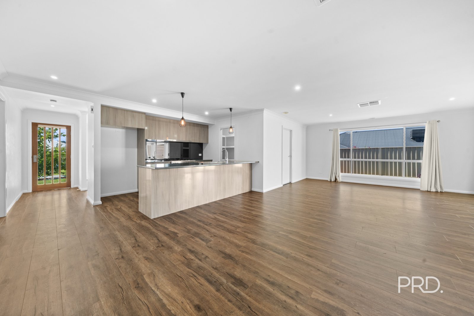 19 Mugga Street GOBBAGOMBALIN 4