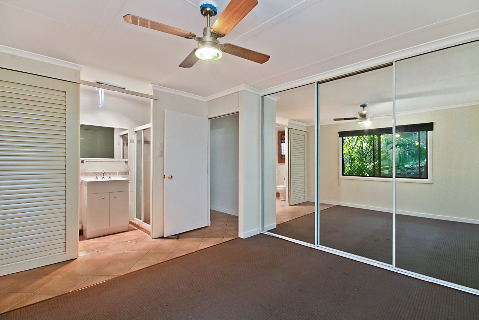 19 Mugga Way TWEED HEADS 7