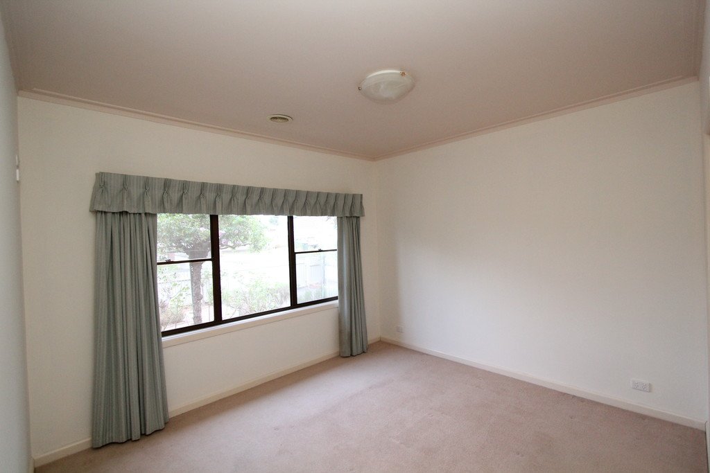 19 Munro Street ALFREDTON 2