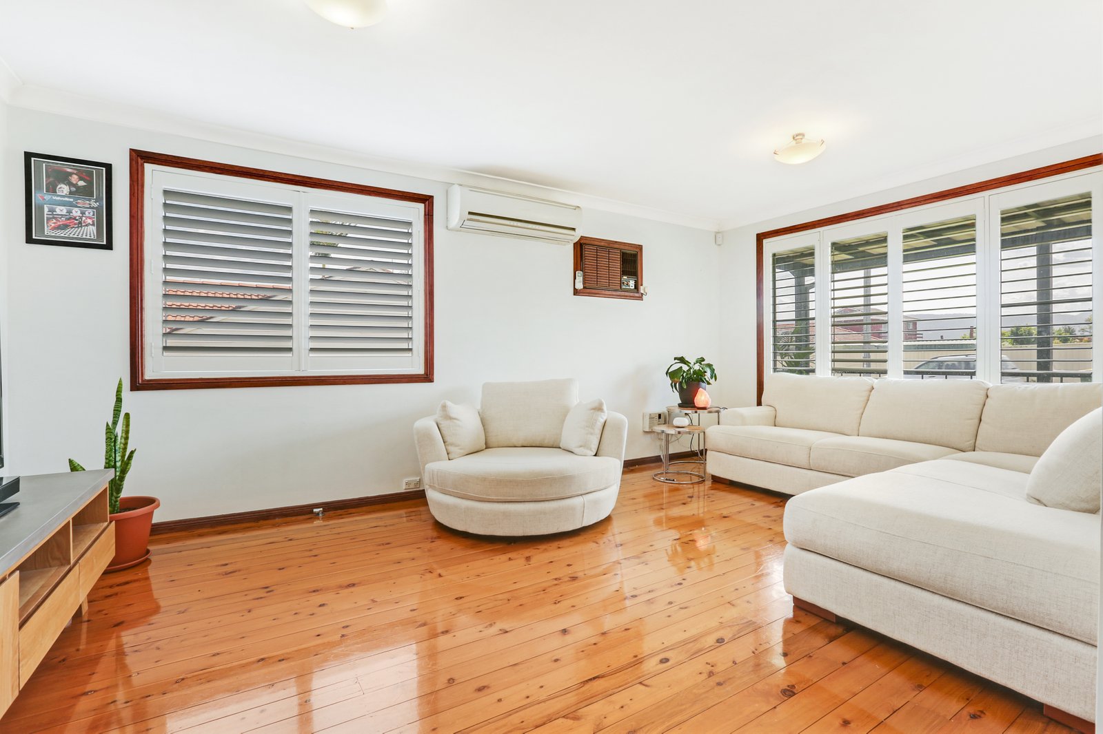 19 Myee Street KANAHOOKA 2