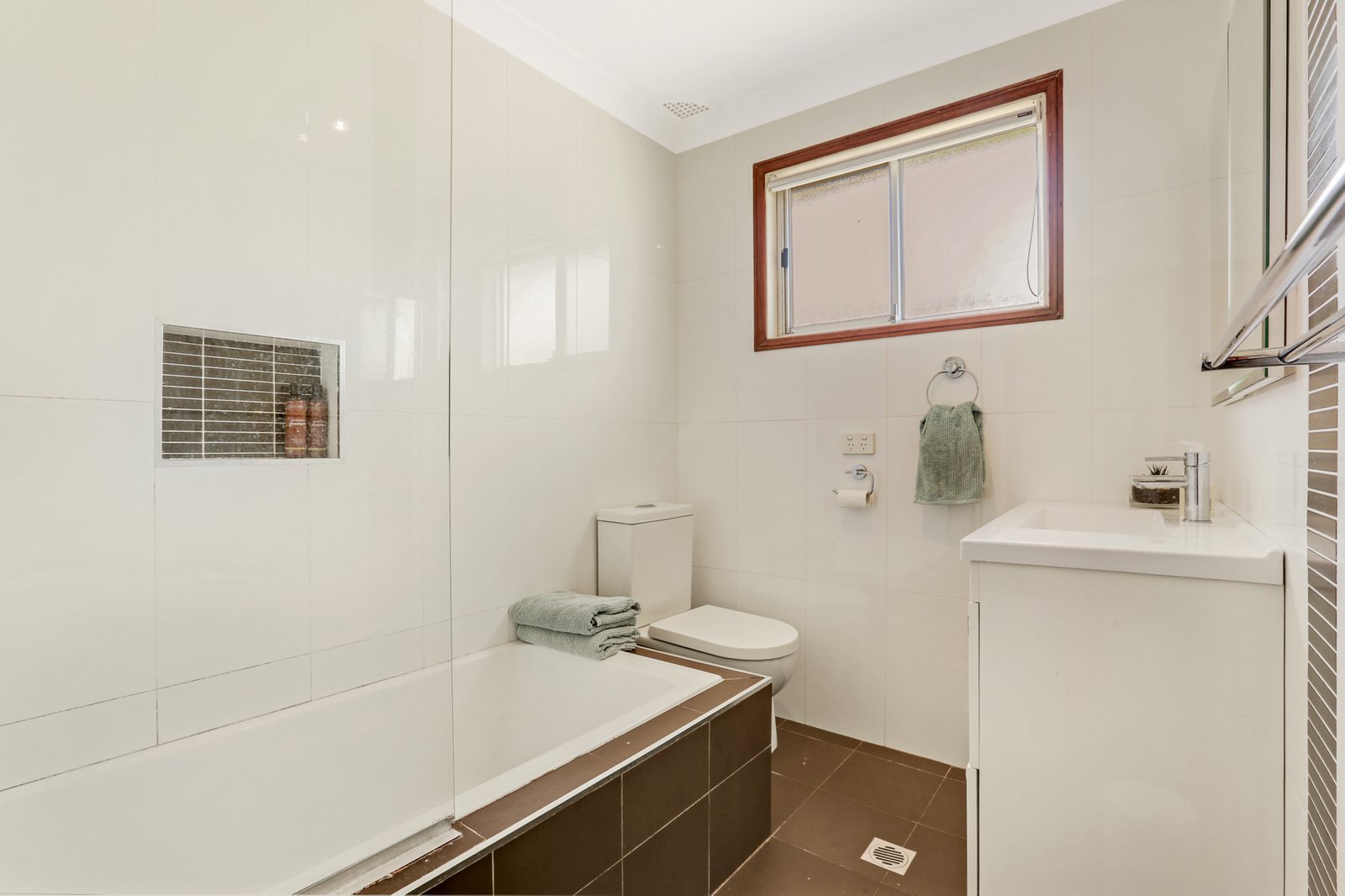 19 Myee Street KANAHOOKA 7
