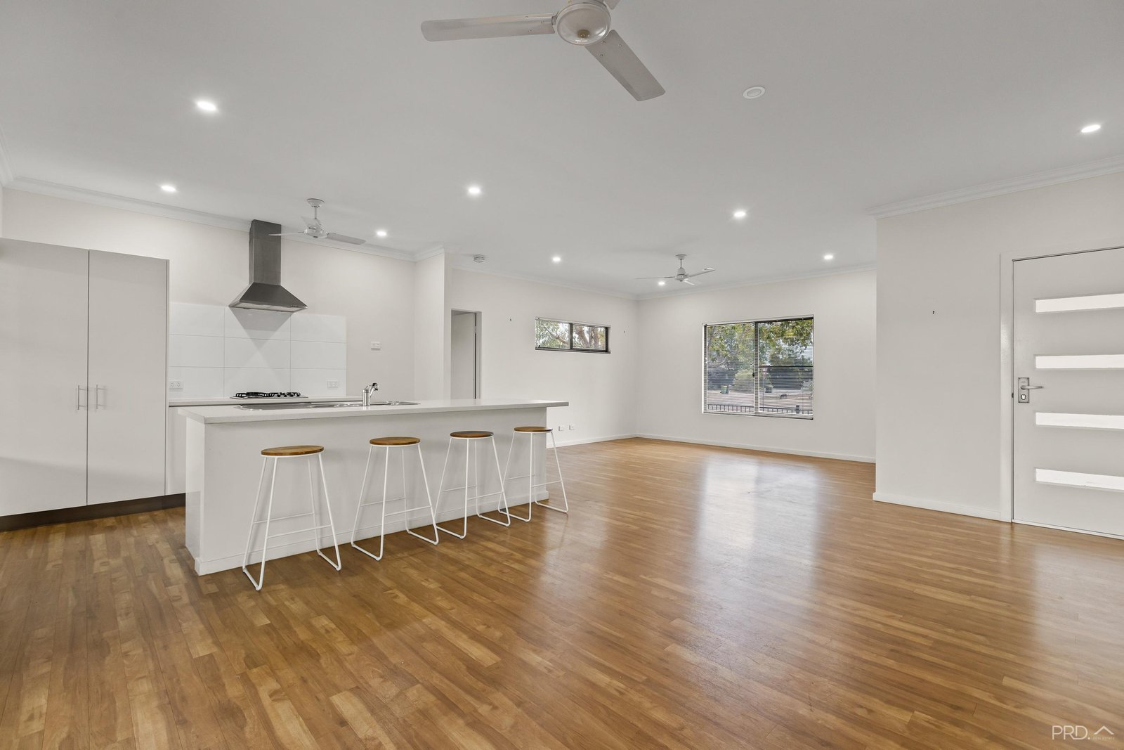 19 Nakamura Avenue BILINGURR 17