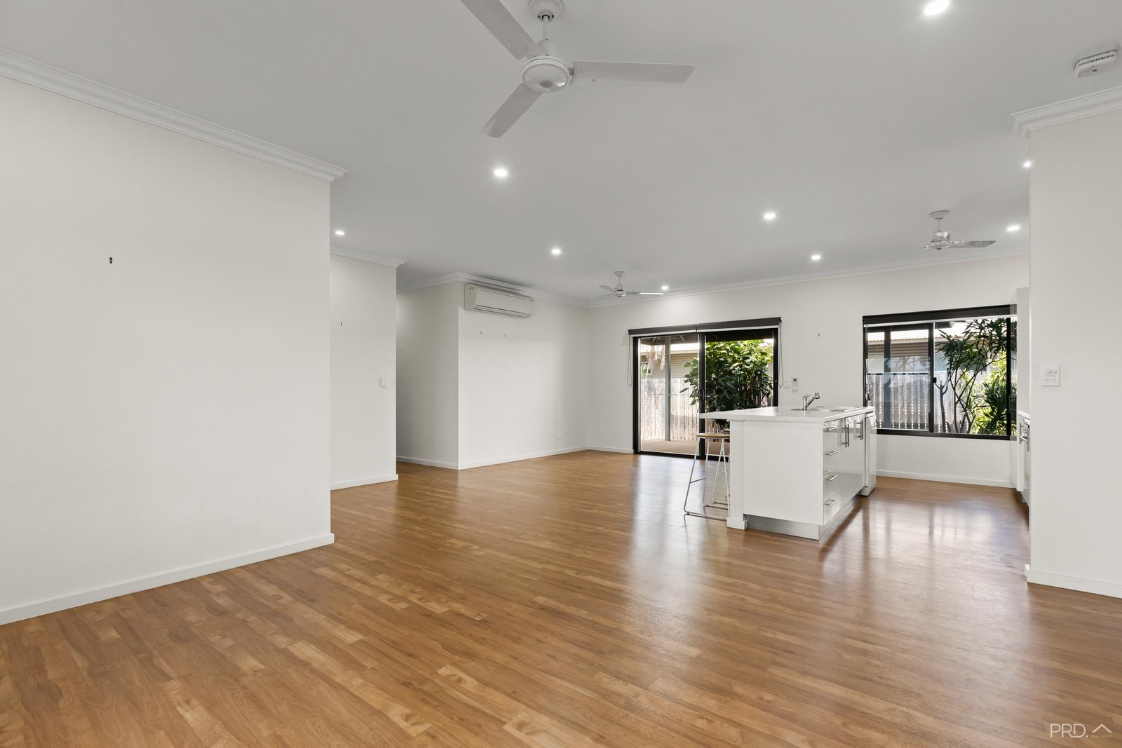 19 Nakamura Avenue BILINGURR 18