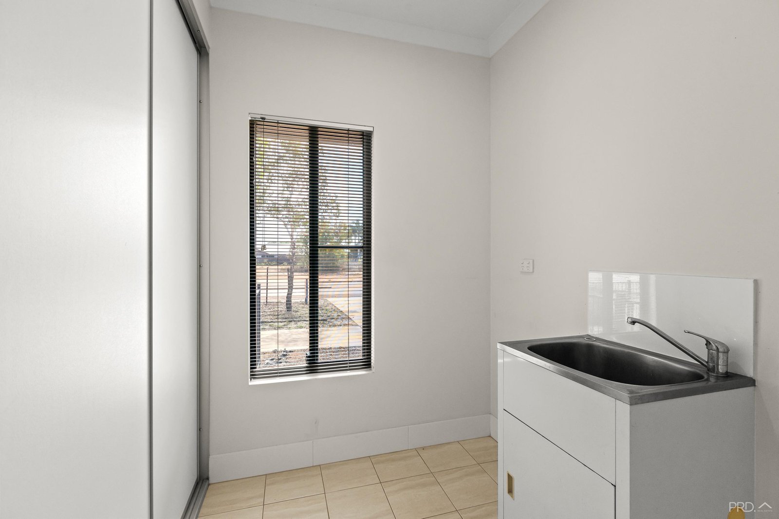 19 Nakamura Avenue BILINGURR 21