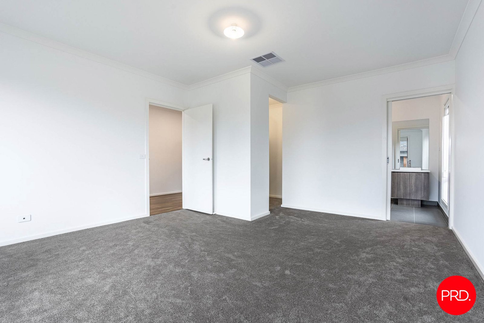 19 Namatjira Bvd  HUNTLY 6