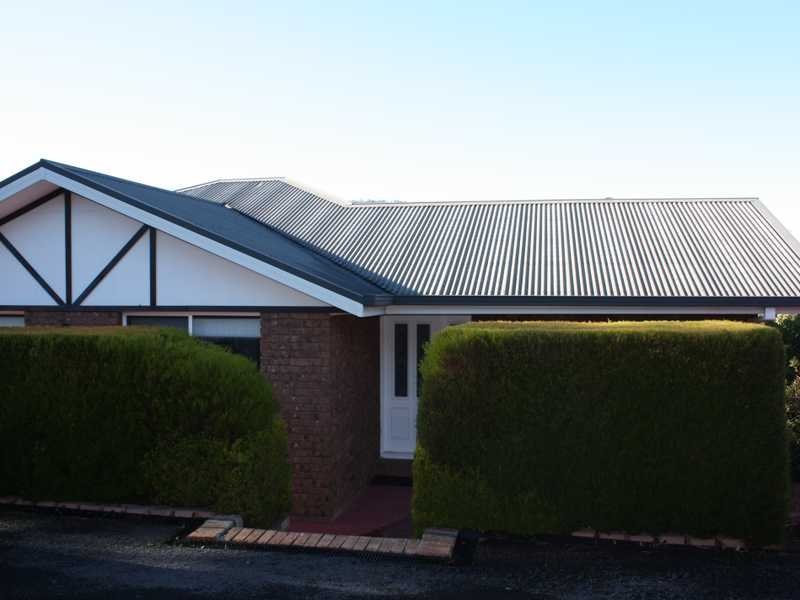19 Natlee Crescent OLD BEACH 1
