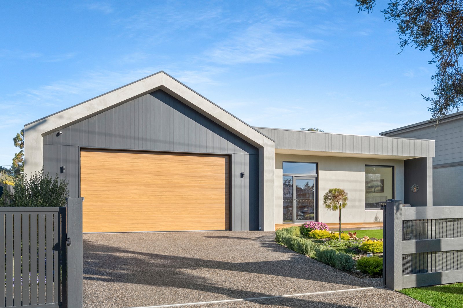 Gallery: 19 Niblick Street