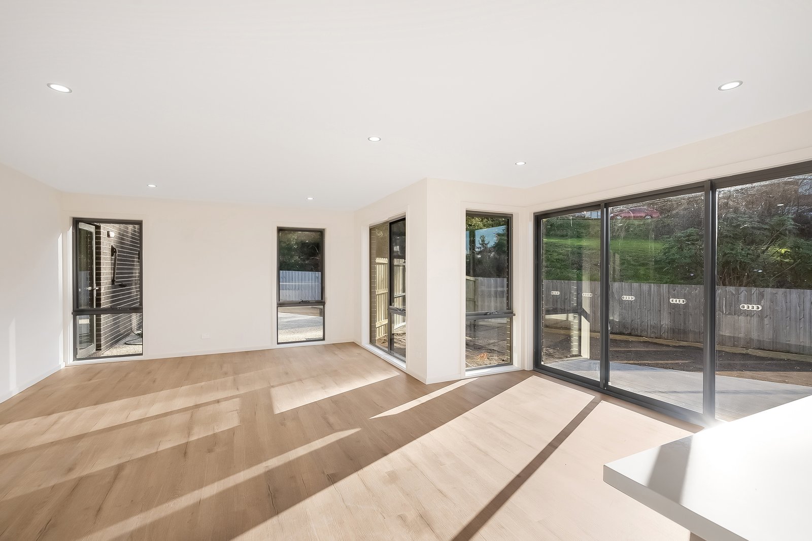 1/9 Noble Drive NEW TOWN 6