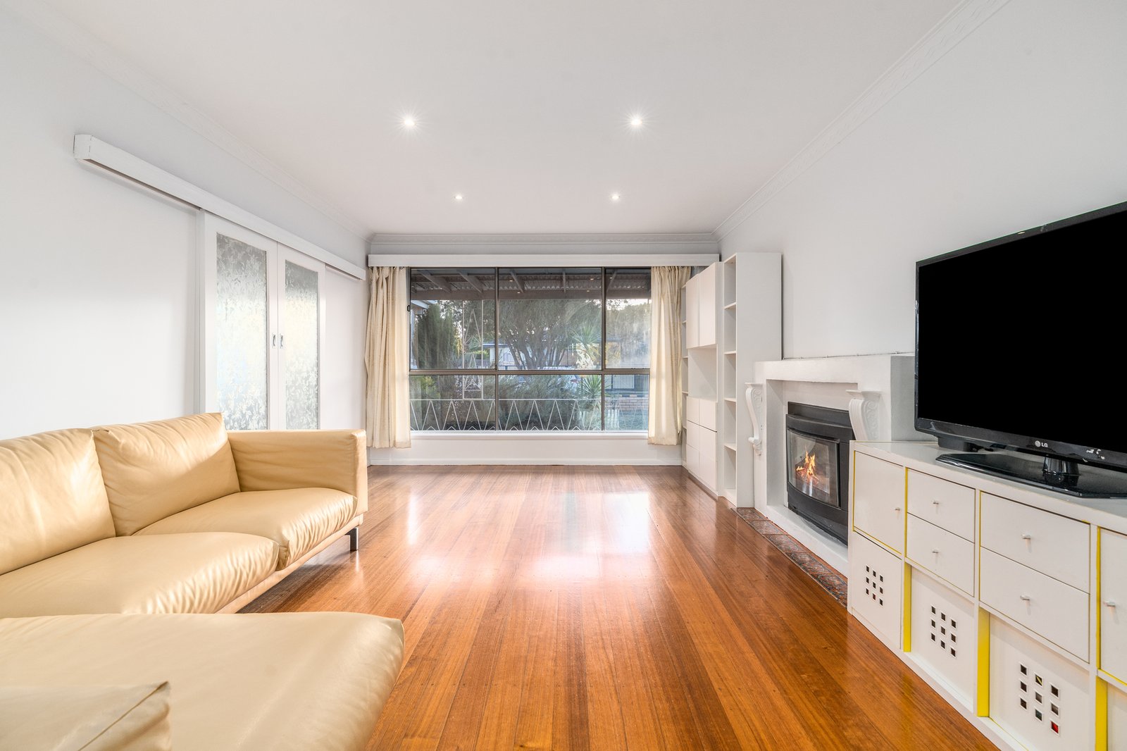 Gallery: 19 Olwen Avenue