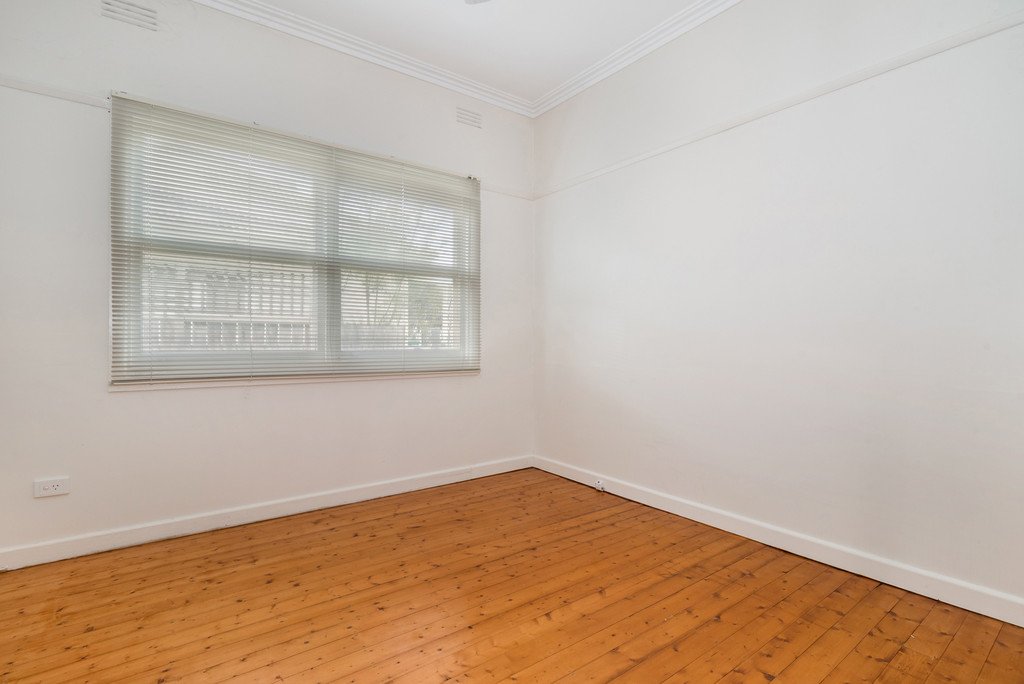 19 Olympic Parade KANGAROO FLAT 7