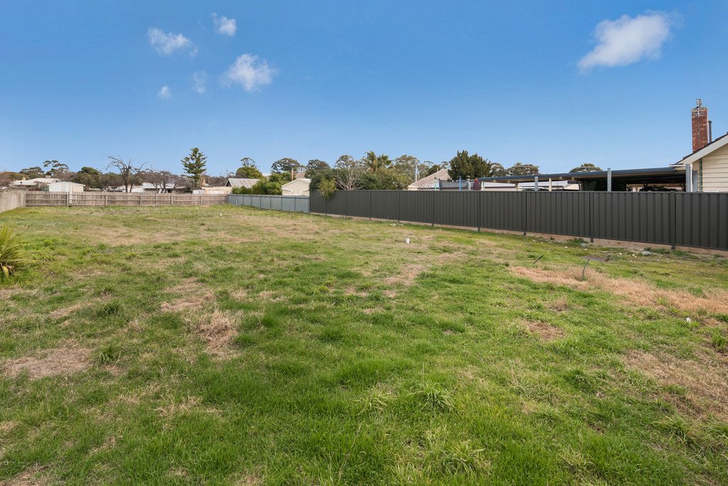 19 Olympic Parade KANGAROO FLAT 9