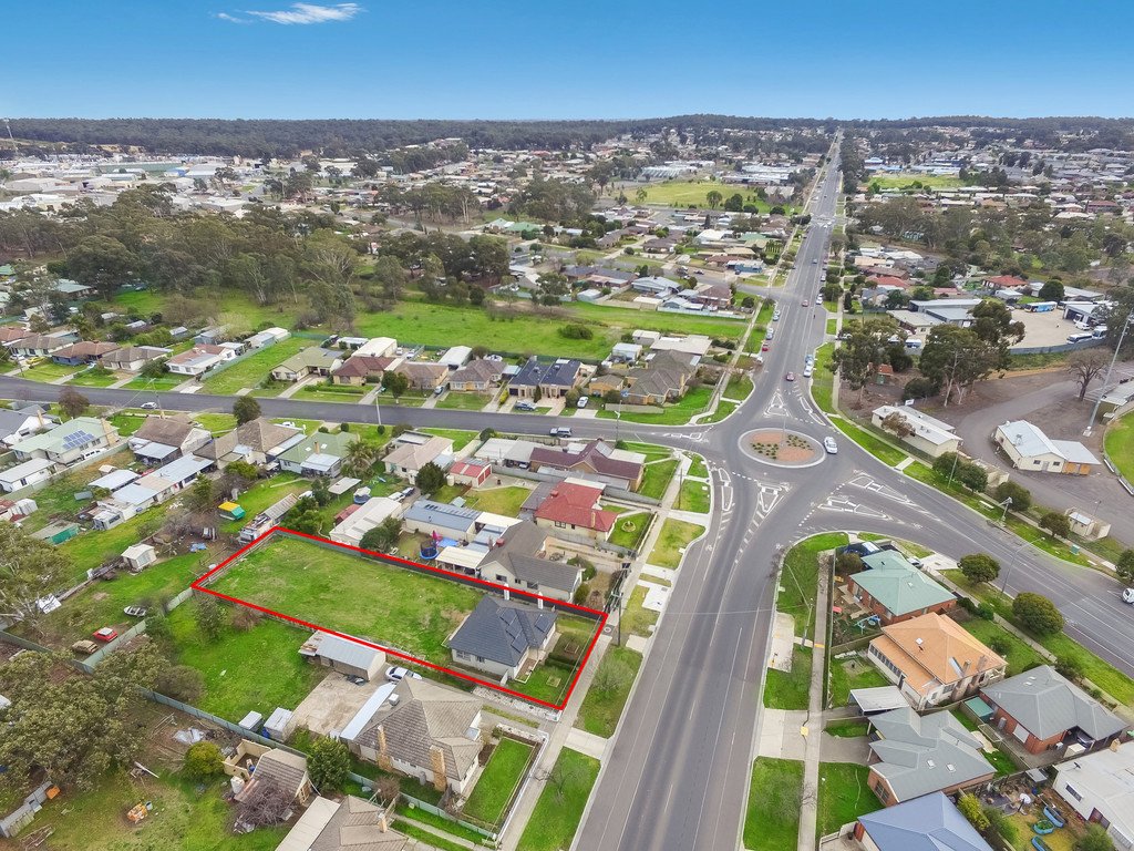 19 Olympic Parade KANGAROO FLAT 11