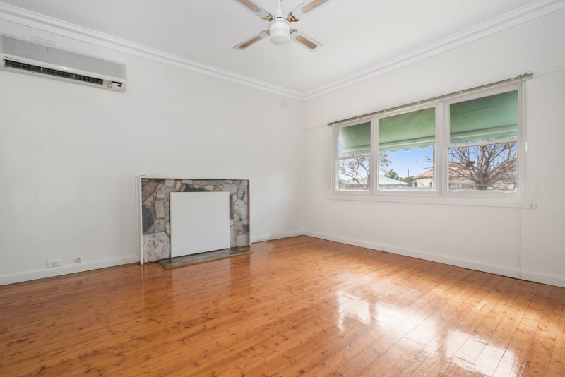 19 Olympic Parade KANGAROO FLAT 4