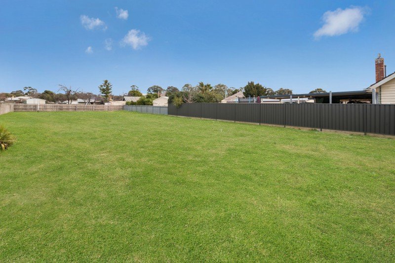 19 Olympic Parade KANGAROO FLAT 9