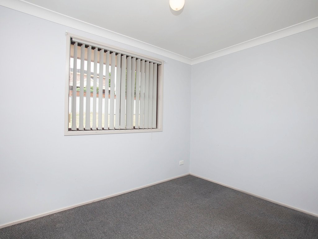 19 Pacific Crescent ASHTONFIELD 9