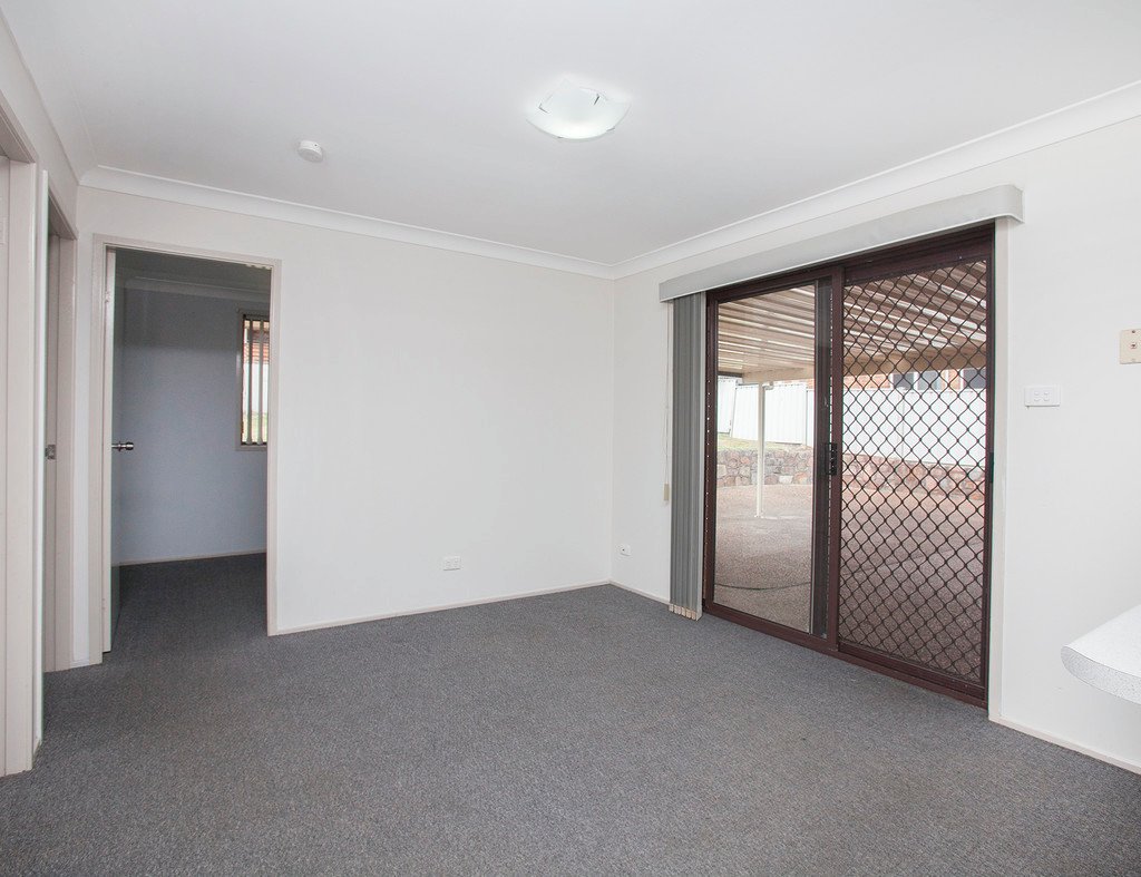 19 Pacific Crescent ASHTONFIELD 15