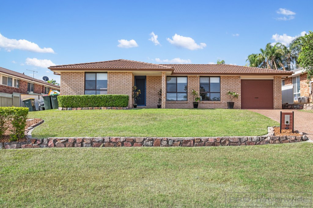 19 Pacific Crescent ASHTONFIELD 1