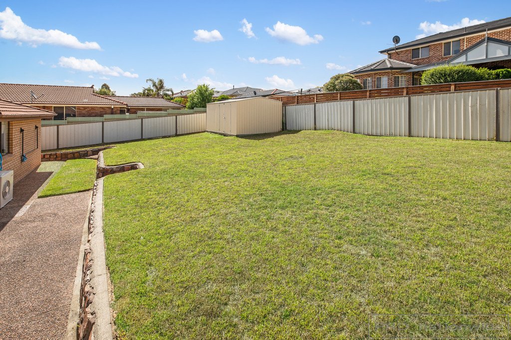 19 Pacific Crescent ASHTONFIELD 17