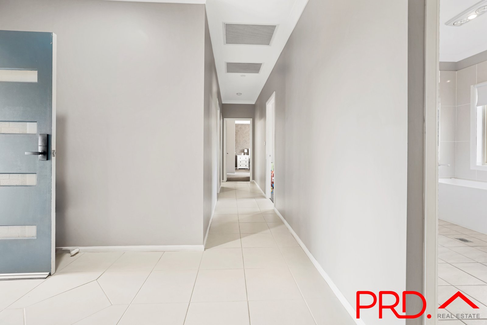 19 Palmer Drive TAMWORTH 4