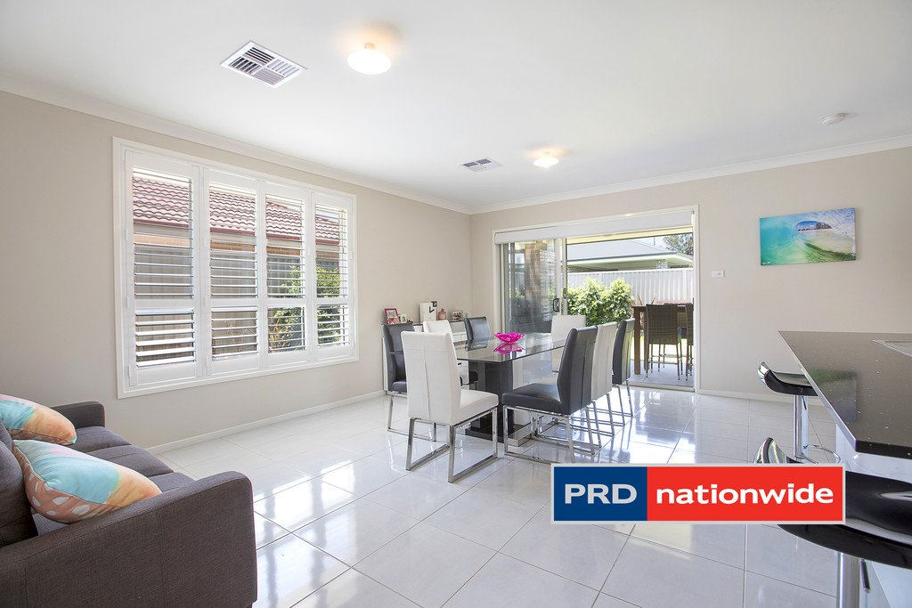 19 Patanga Crescent JORDAN SPRINGS 5