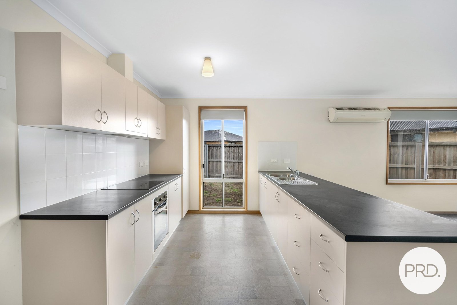 19 Peronne Court BRIGHTON 3