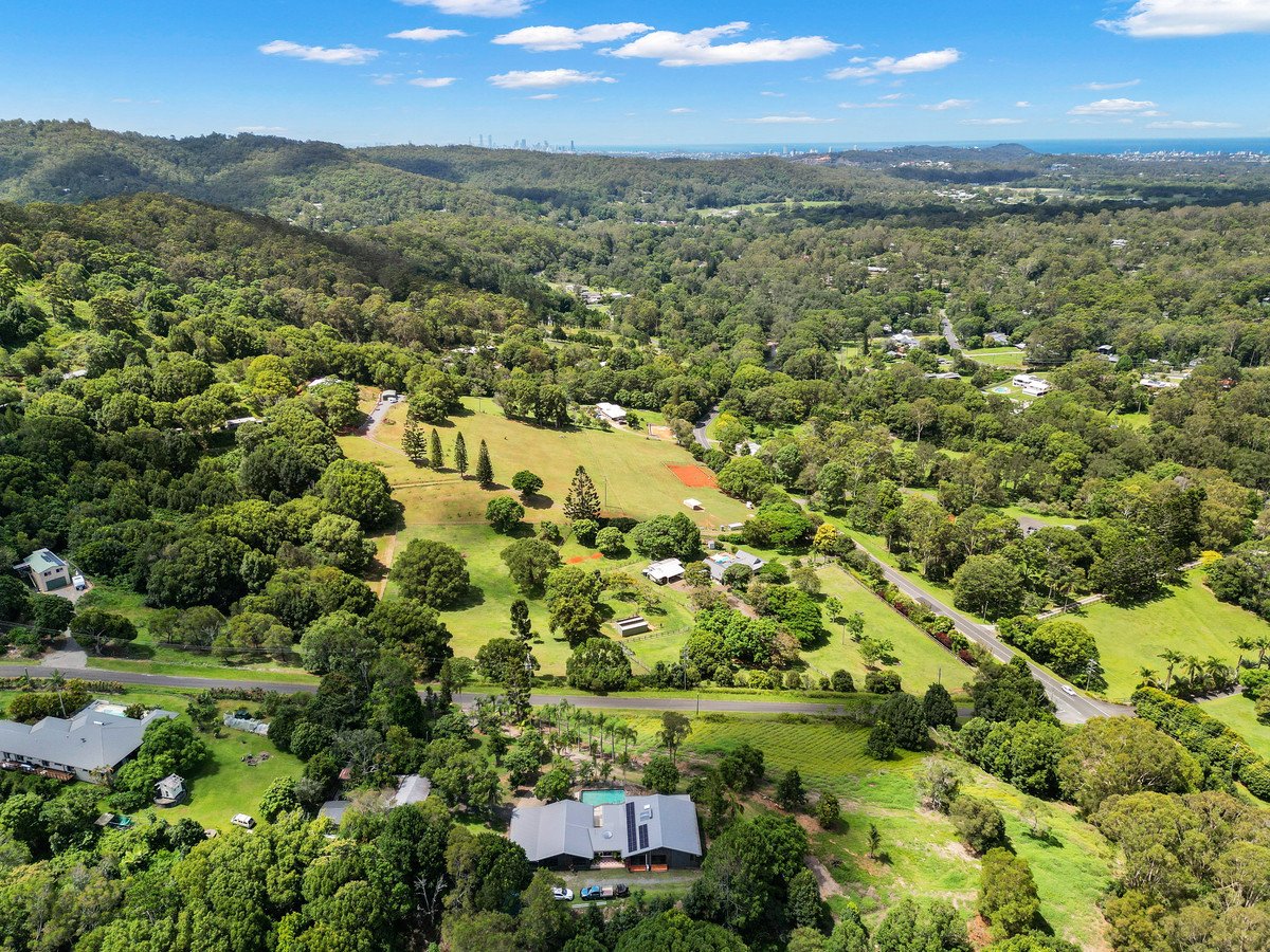 19 Plaza Street Tallebudgera Valley 18