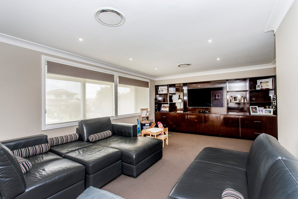 19 Ploughman Crescent WERRINGTON DOWNS 3