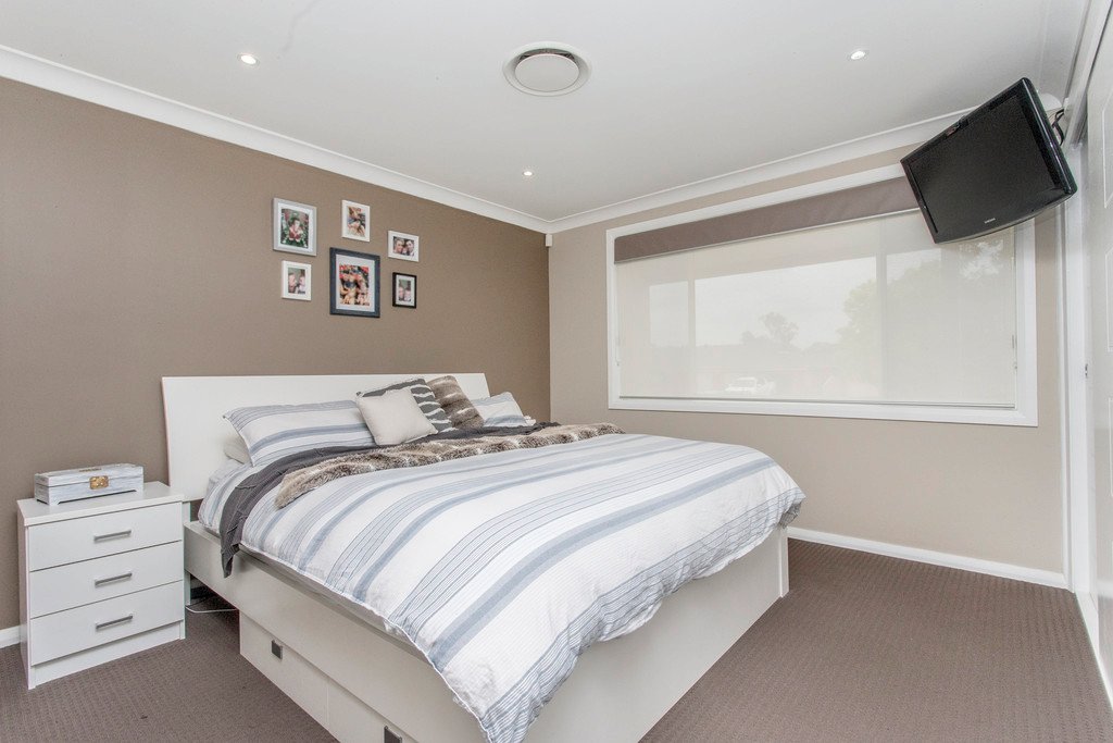 19 Ploughman Crescent WERRINGTON DOWNS 5