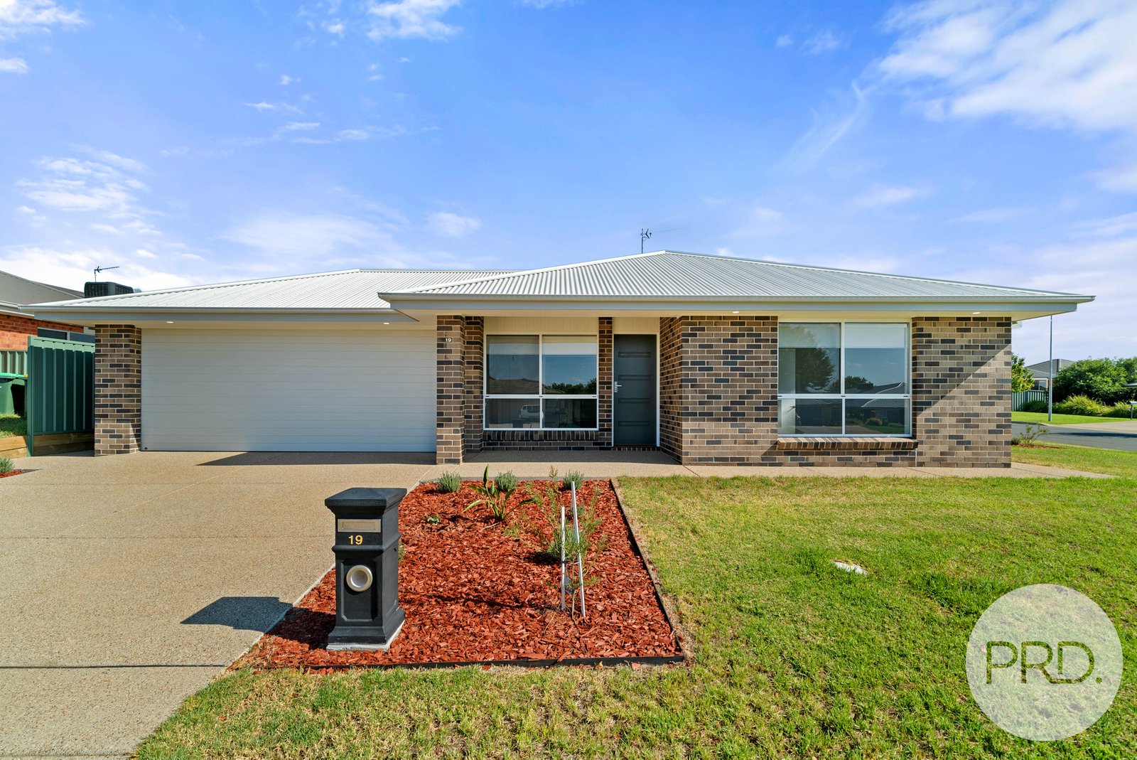 19 Quandong Place FOREST HILL 1