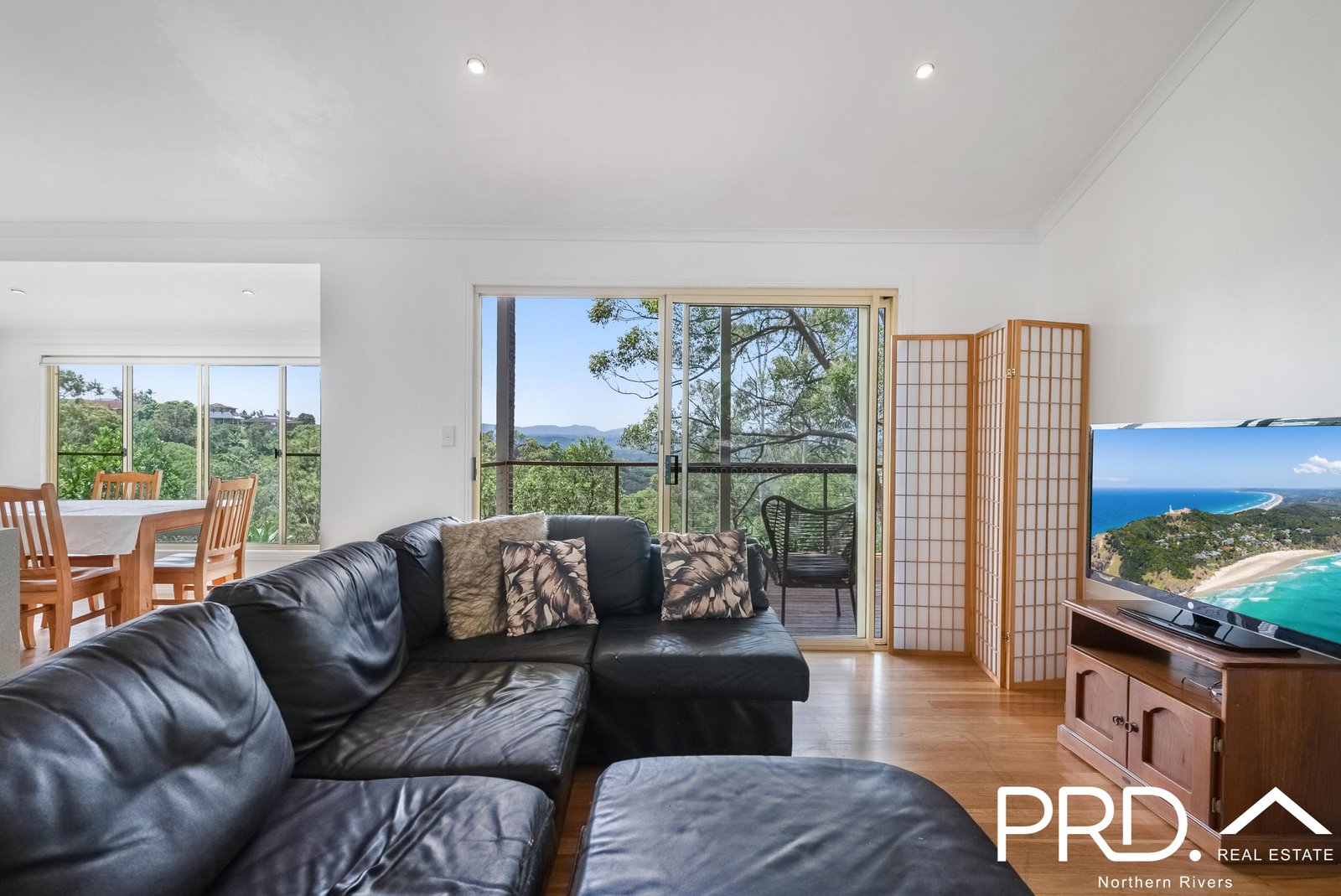 19 Redwood Grove GOONELLABAH 7