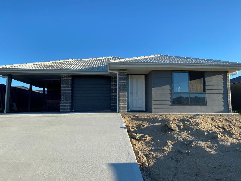 1/9 Reginald Drive KOOTINGAL 1