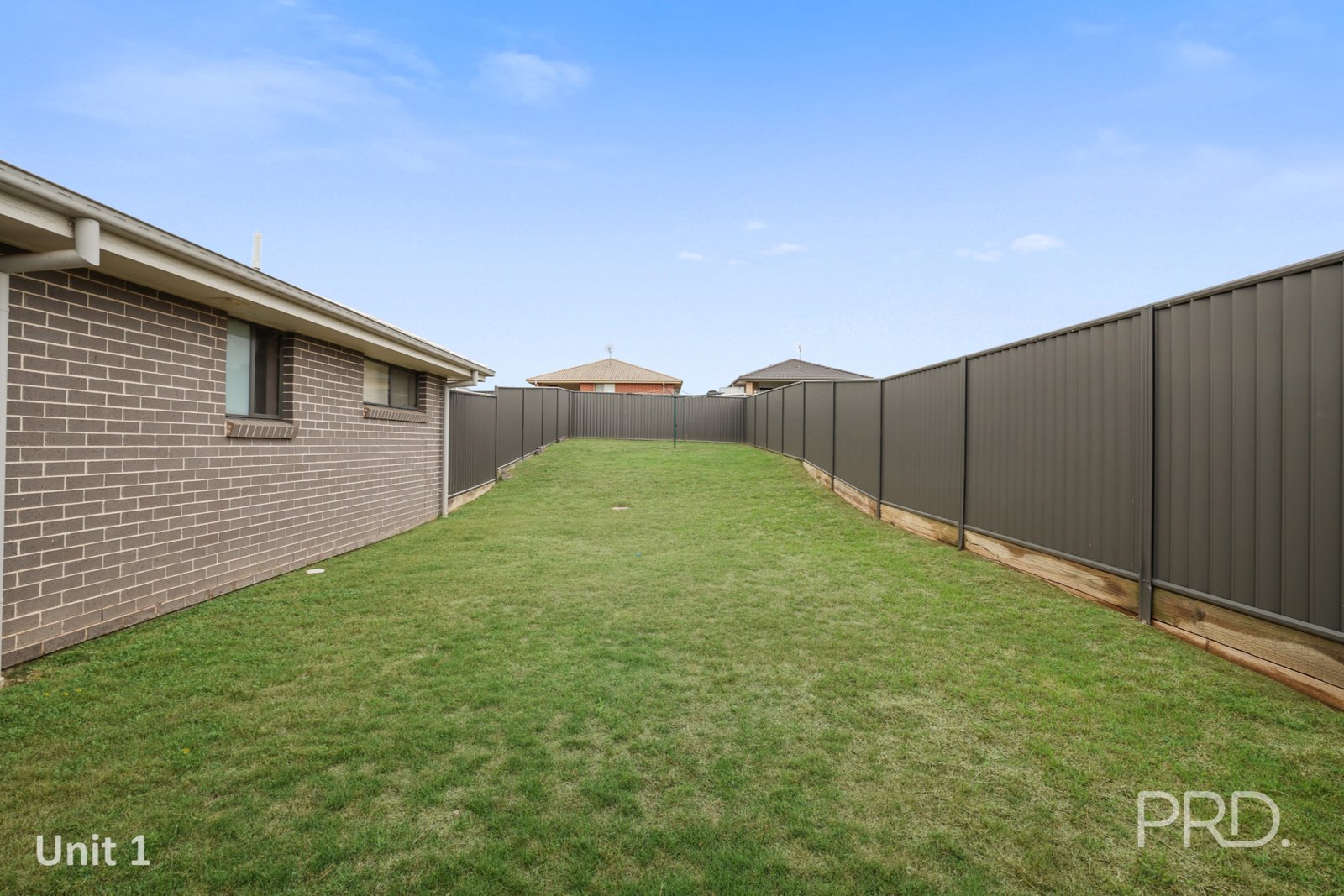 1/9 Reginald Drive KOOTINGAL 4