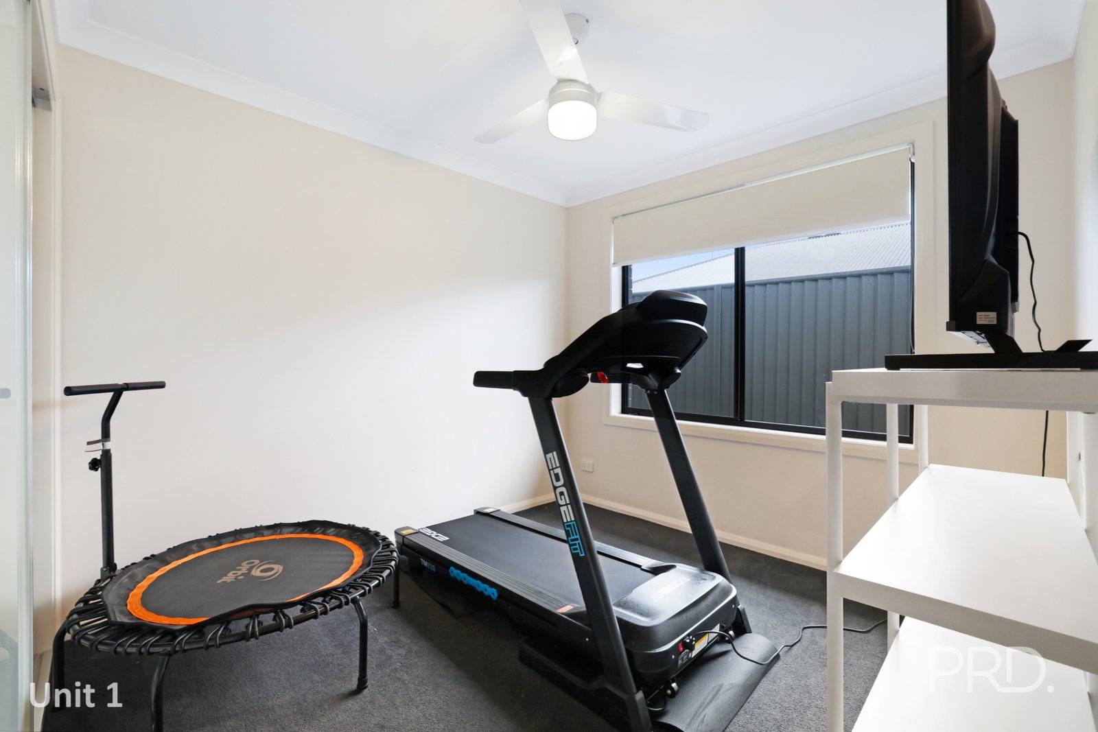 1/9 Reginald Drive KOOTINGAL 9