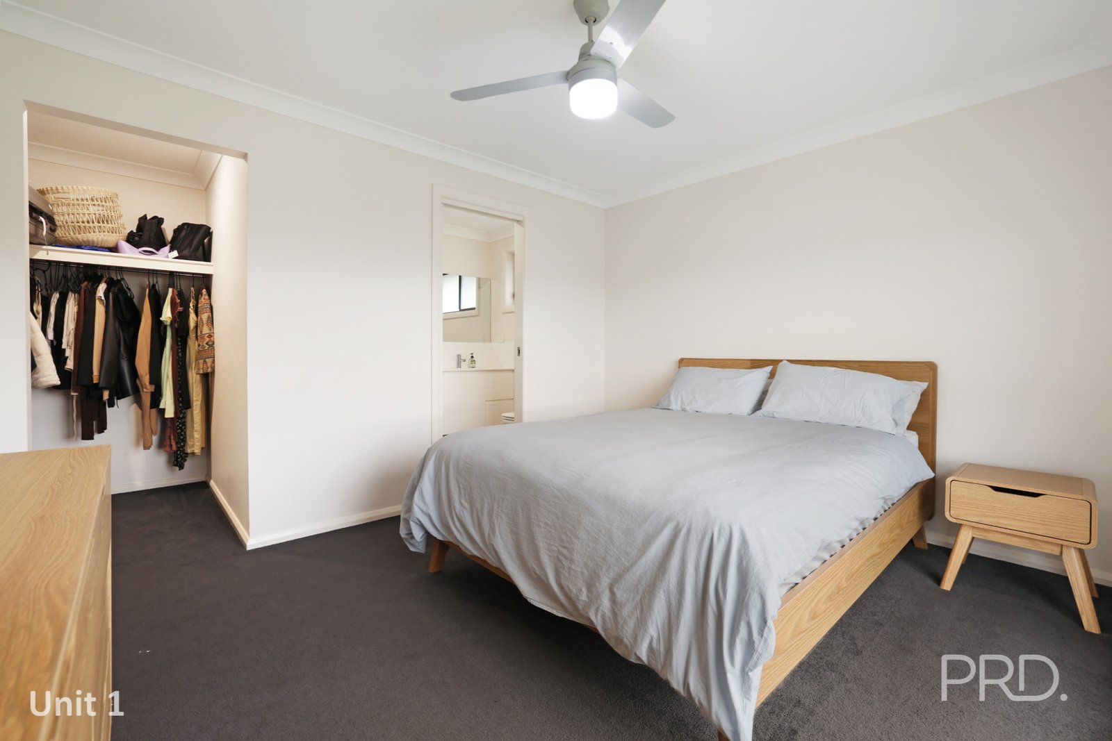 1/9 Reginald Drive KOOTINGAL 13