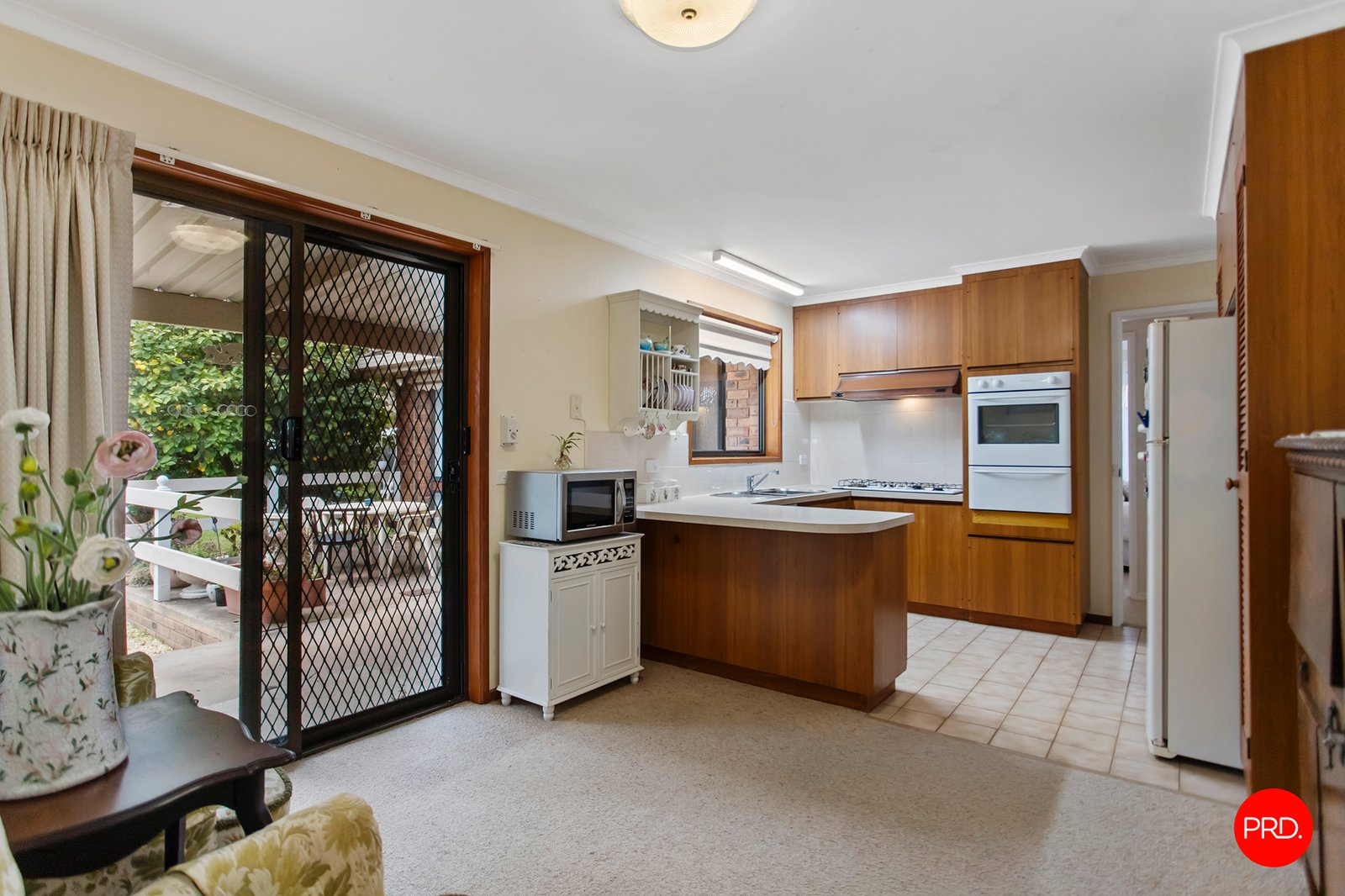 19 Ridgeway Crescent KENNINGTON 2