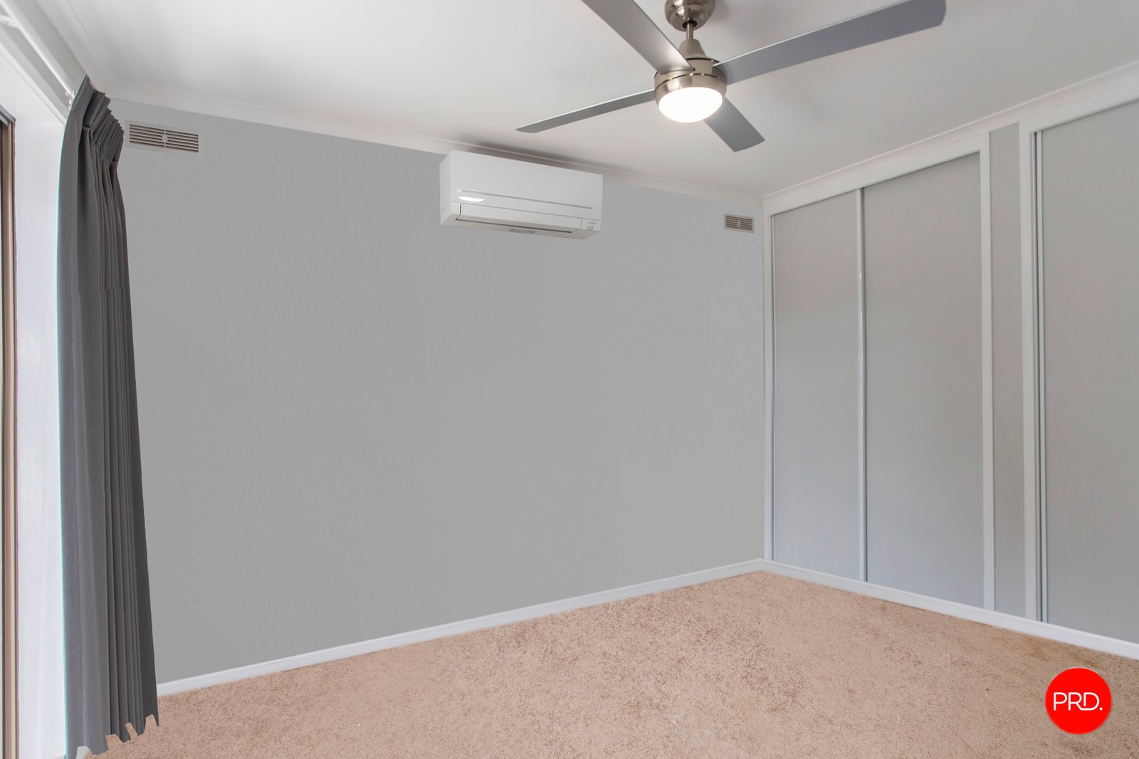 19 Ridgeway Crescent KENNINGTON 12