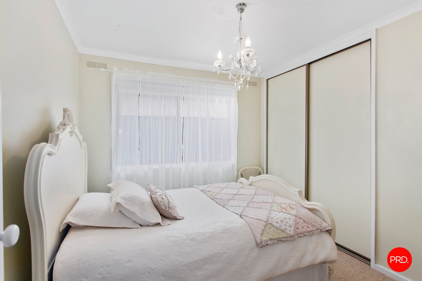 19 Ridgeway Crescent KENNINGTON 6