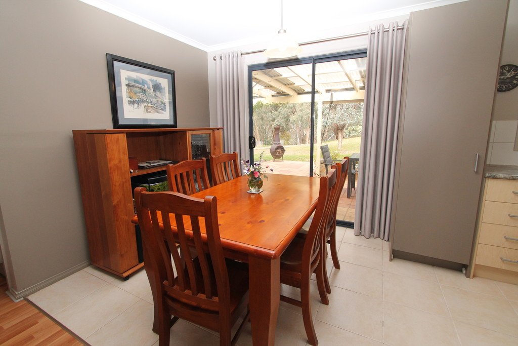 19 Rifle Range Road LEXTON 4