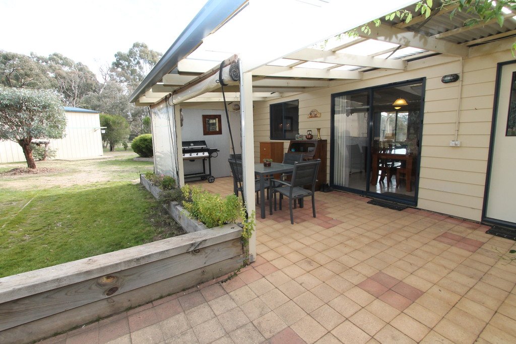 19 Rifle Range Road LEXTON 12