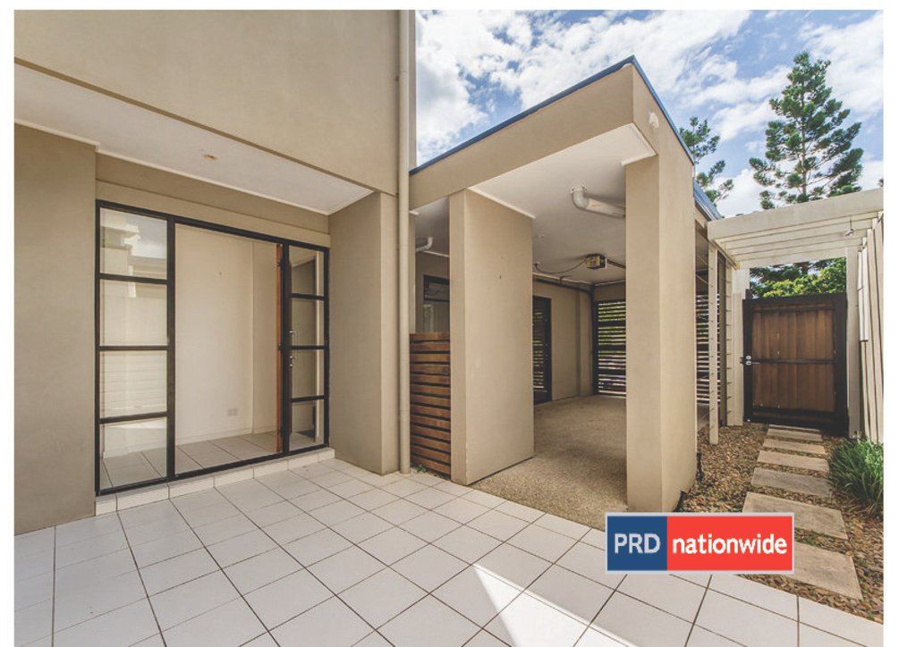 19 Riverwalk Avenue ROBINA 12