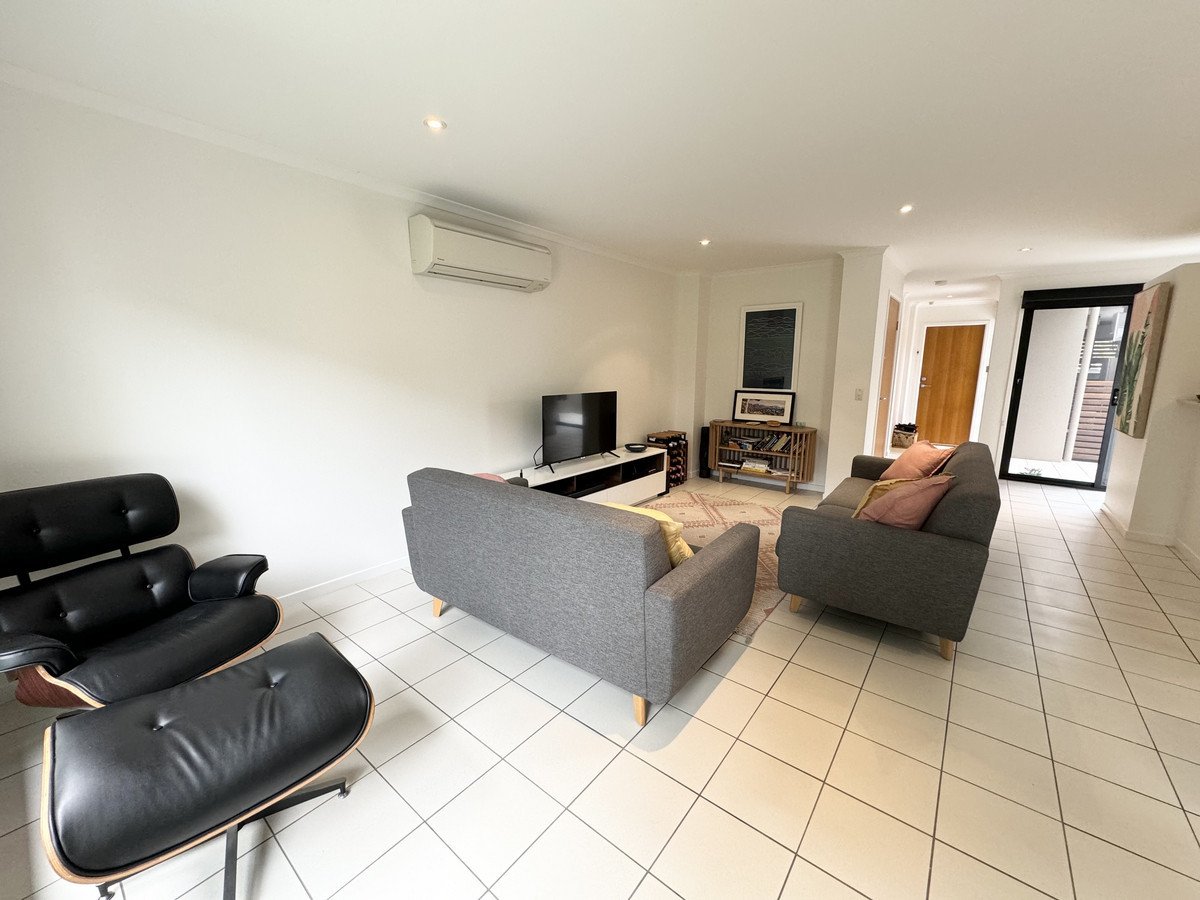 19 Riverwalk Avenue Robina 3