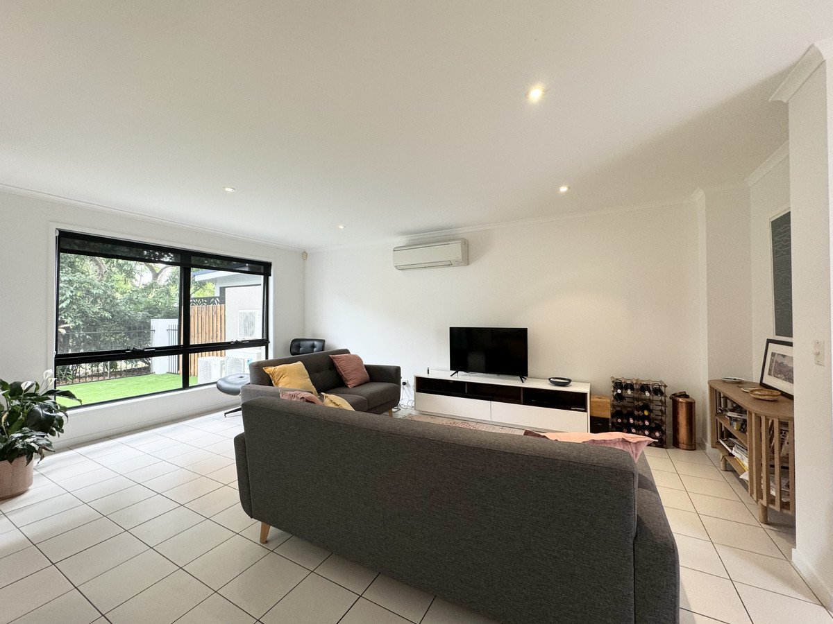 19 Riverwalk Avenue Robina 4