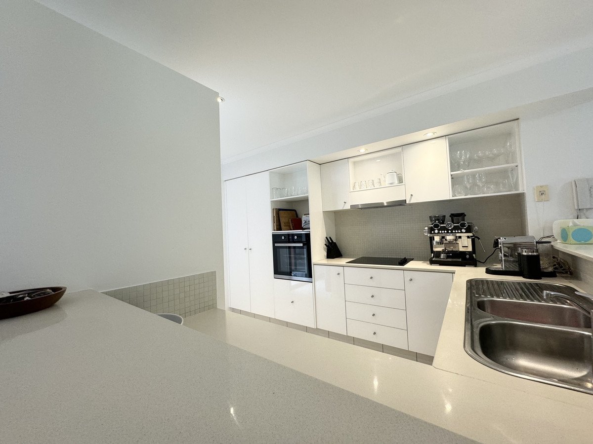 19 Riverwalk Avenue Robina 8