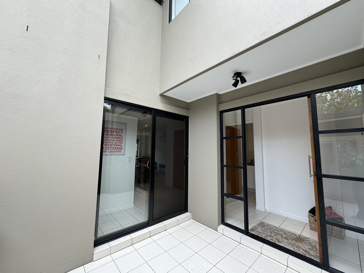 19 Riverwalk Avenue Robina 13