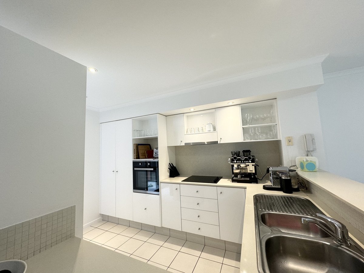 19 Riverwalk Avenue Robina 12